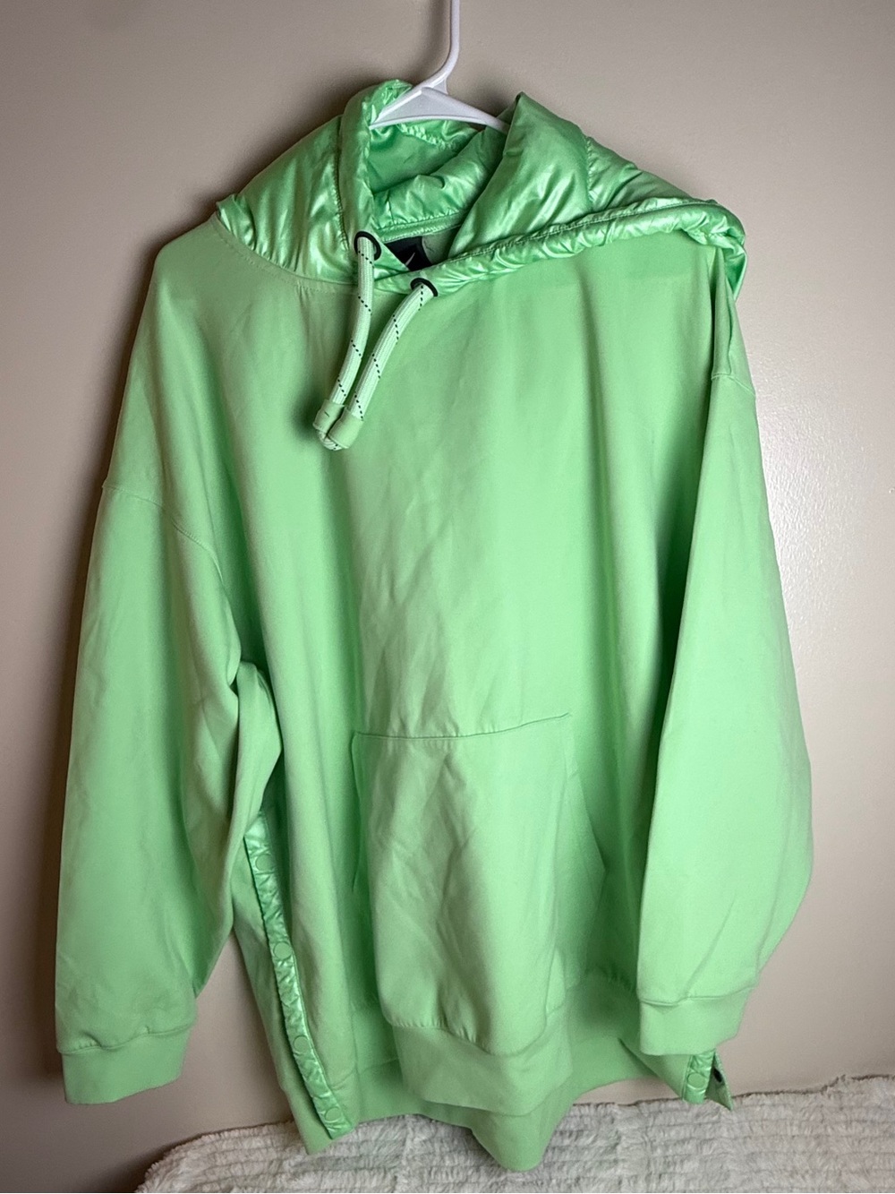 Nike Women's Mint Green Hooded Bomber Jacket